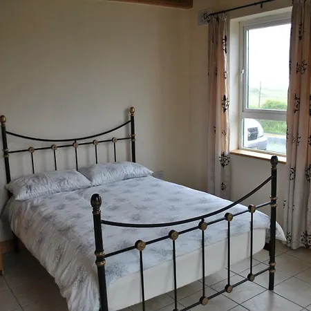Hill View House Guest house *